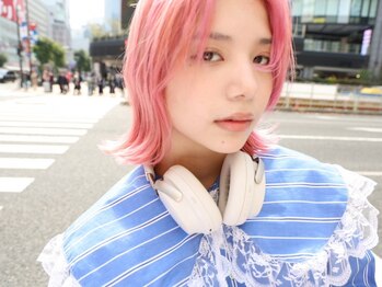 ステップボーンカットオオサカ(STEP BONE CUT OSAKA Via TICK-TOCK)の写真/芸能人/インフルエンサー御用達◆話題の「SBCP生ミネラルミスト」でブリーチヘアも傷ませず理想の髪色続く*