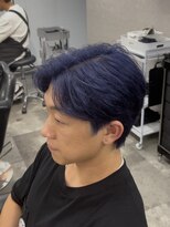 アミーゴ(AMIGO)&nbsp;センターパーマ×ブルーカラー