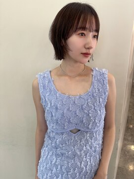 アリスバイアフロート 自由が丘(ALICe by AFLOAT) 切りっぱなし顔まわりウルフレイヤーボブオリーブグレージュ