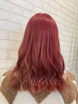 ビスイル 秋葉原店(Vis ill) ピンクレッド赤髪ロングブリーチカラー