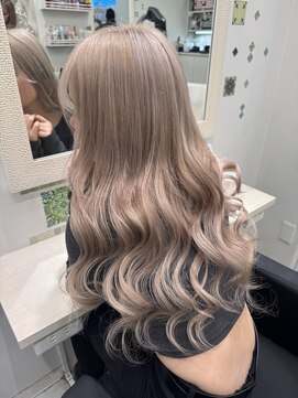 ラピス 池袋(Lapis) ホワイトミルクティー/ブリーチ/ダブルカラー/エクステ/学割