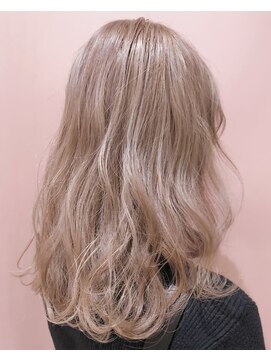 ベティ(Bettie) white cream beige