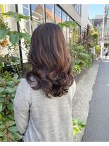 アクアオモテサンドウ(ACQUA omotesando)&nbsp;大人ヘア　パーマヘア　ロング　アクア表参道【世良綾花】