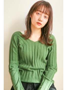 イルム(ILUM) 抜け感のあるナチュラル外ハネヘア☆