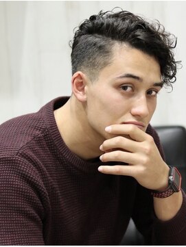 ヨシザワインク プレミアム 横浜 桜木町店(YOSHIZAWA Inc. PREMIUM) メンズショート刈り上げパーマ