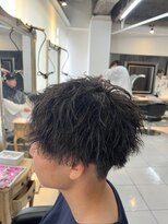 アイズ 海老名(AIZU) ツイストスパイラルパーマ 刈り上げマッシュ メンズパーマ