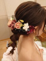 ビスポーク(BESPOKE)&nbsp;大人気20代30代◎ナチュラルベージュカラー玉ねぎヘアアレンジ