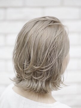 クリーブ 池袋(creeb) レイヤー/ボブ/切りっぱなし