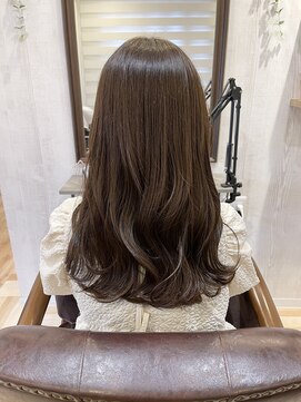 ルヴェール(Le Vert) 明るめオリーブ♪