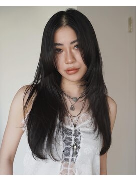 オルター(Alter) ロングレイヤーカット