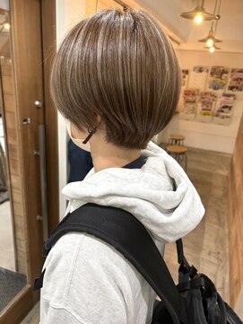 ルームスヘアー(Rooms Hair) コントラストハイライト×ショートスタイル