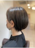 大人の上品ハンサムショートボブ