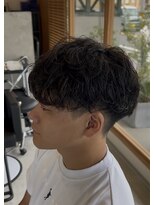 エッジ(EDGE)&nbsp;メンズ刈り上げマッシュショートシャドウパーマスタイル