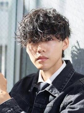 ゼノ 海老名(XENO) シャドウパーマラウンドマッシュフェザーパーマメンズパーマ眉毛