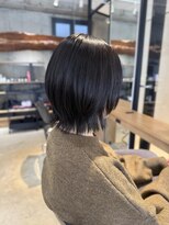 ニカイ(2F)&nbsp;ウルフレイヤー/小顔ヘア/暗髪