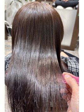 ヘアー ラウンジ コン モア(hair lounge Comme moi) 艶々メテオカラー♪