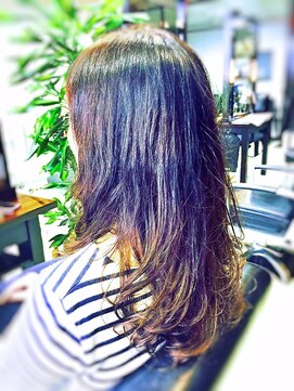 キャン 温品店(CAN) 無造作カール×レザーカット