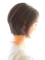 レウナ 外苑前(Reuna)&nbsp;【３０代４０代５０代】黒髪でも綺麗な前下がり小顔ショート