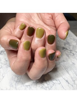 西本整髪 ワンカラーカーキmix ジェルネイル ニシモトネイル