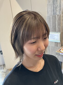 マヤ 和戸店(MYA) ハイライト外ハネbob