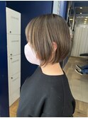 ハイトーングレージュ