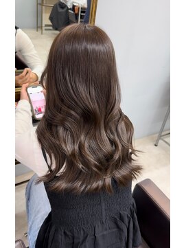 オズ 郡山桑野店(OZ) イメチェンハッシュカットフルバング似合わせレッドブラウン