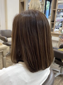 アルターリール(aL ter Rire) 黒髪/ボブルフ/ネビージュ/小顔/ワンレン/中村郁未