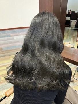 キャンバス(canvas) 暗め透明感オリーブ