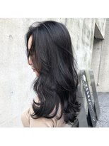 ユエン(uyen)&nbsp;【泓田】大人かわいいくびれ黒髪レイヤーカット韓国ヘア