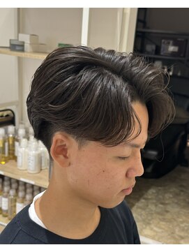 バース 梅田中崎町店(BIRTH) ニュアンスパーマセンターパートフェザーパーマワンカールパーマ