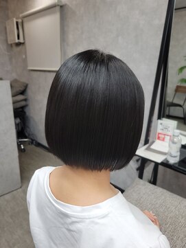 艶感/ストレート/ボブ/縮毛矯正/美髪エステ/髪質改善