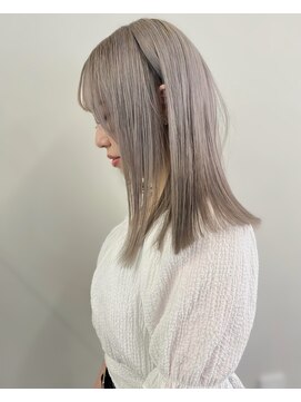 リノ(RLINO) ハイトーン/ブロンド/ベージュ