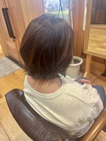 ジェロ(GELo)&nbsp;パーマで外ハネくびれボブ