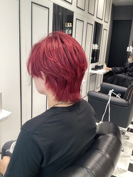 ゼノ(Xeno)の写真/自分だけの派手髪を叶えるメンズブリーチカラー！メンズウルフカットで魅力UP♪