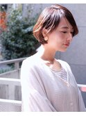 夏に大人気の透明感のある大人ベージュボブ。