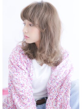 デイズ(days) 横顔美人.大人ミディアムヘア