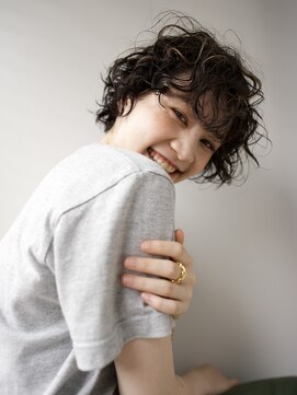 アミリ 代官山(AmiLi) デザインカラー/オリーブベージュ/ウエットヘア【代官山】