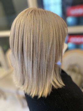 アプリバイリアン 浦和2号店(appri by Rien) ホワイトベージュ/ショコラベージュ/切りっぱなし/ベビーバング