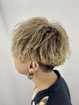 アトリア 横浜(Atria) ツイストパーマ×ブリーチ