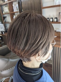 ヘアーサロン エナモール(hair salon enamor)の写真/髪に優しいオーガニックカラーで、髪の負担を最小限に抑え、理想の色味を実現。艶のある綺麗な仕上がりに♪