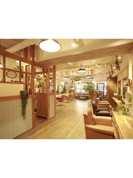 【落合南長崎2分】木目を基調としたカフェのような落ち着く雰囲気で、日頃の疲れをふき飛ばしてくれる♪