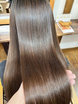 ル コワン ククー(Le coin coucou) 酸性ストレート