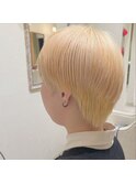 抜きっぱなし金髪ショート