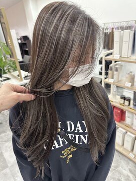 ロゼル(ROSEL) 筋感たっぷりのハイライトカラー!