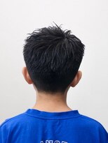 アストロ(ASTRO)&nbsp;束感アップバング×爽やかキッズショート小学生男の子スタイル