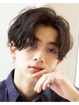 アズ ワン(AS ONE)&nbsp;韓国ヘアコンマバング韓国マッシュセンターパートフェザーパーマ