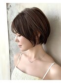 《岩田莉奈》地毛風縮毛矯正 ひし形ショートボブ 白髪染め 新宿