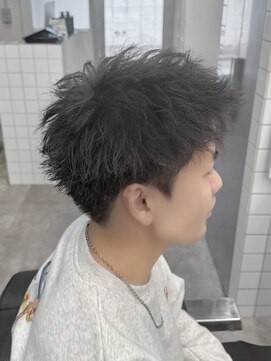 スパイキーショート×ツイストパーマ