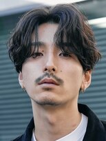 レタッチバイフィフス(RETOUCH by fifth) 原宿センターパートシャドウルーズパーマフェザーショート