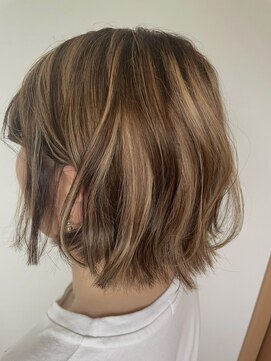 ヘアーメイク スロー(Hair make Slow) 切りっぱなしボブ／ハイライト